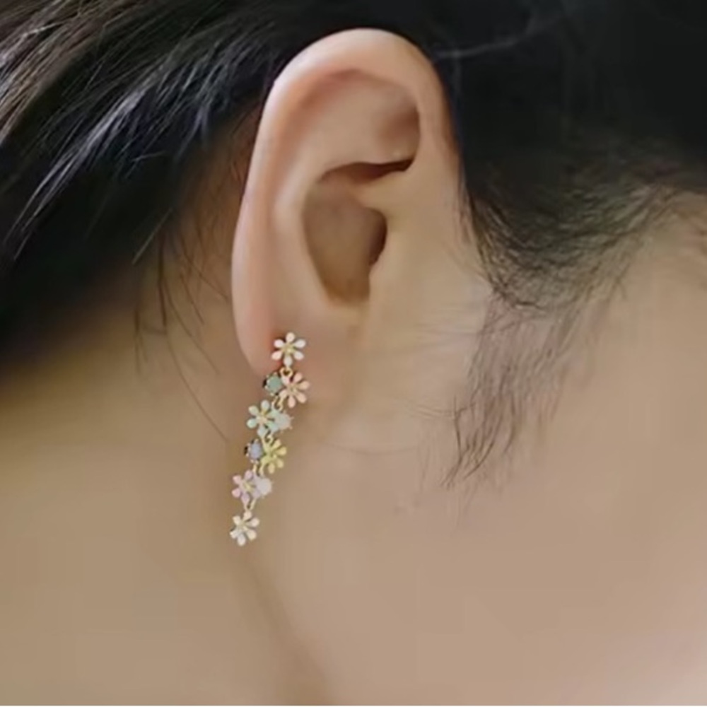 NWT CCB Colorful Dainty Floral Pastel Crystal Flowers Drop Dangle Earrings $68